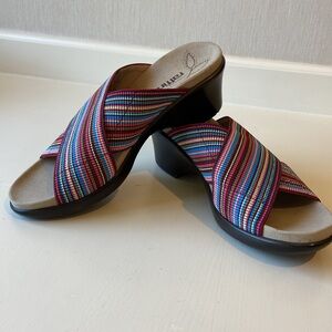 Umberto Raffini Nikki-Cross shoes